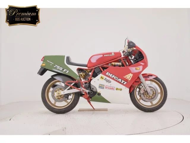Ducati  750 F1 лот № 7579 оценка 4  с аукциона в Японии