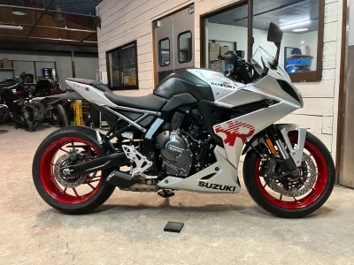 Suzuki GSX-8R  с аукциона в Японии