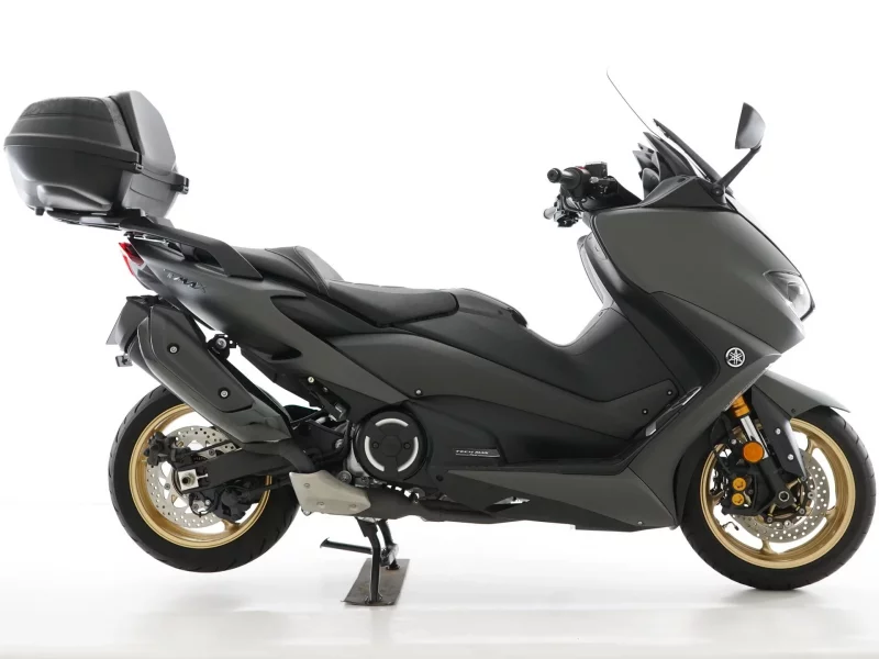 Yamaha T-MAX560 TECHMAX ABS лот № 00156 оценка 5  с аукциона в Японии