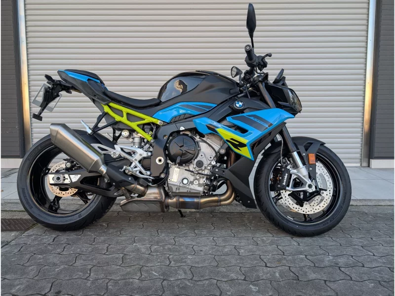 BMW  S1000R лот № 04241 оценка 8  с аукциона в Японии