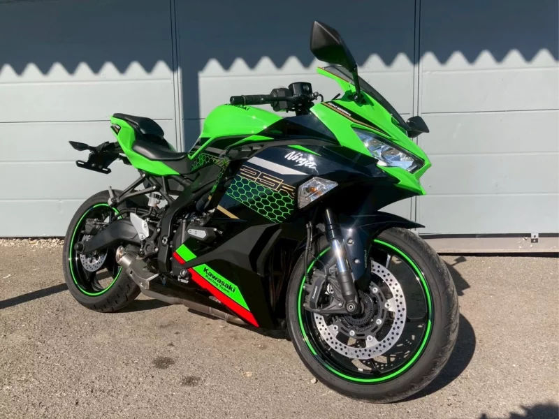 Kawasaki NINJA ZX-25R KRT ED лот № 04266 оценка 5  с аукциона в Японии