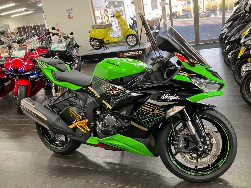 Kawasaki NINJA ZX-6R лот № 04279 оценка 5  с аукциона в Японии