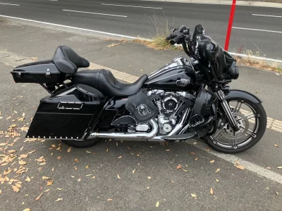 Harley-Davidson HARLEY FLHTCU1690