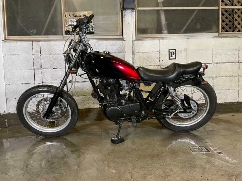 Yamaha SR400-1