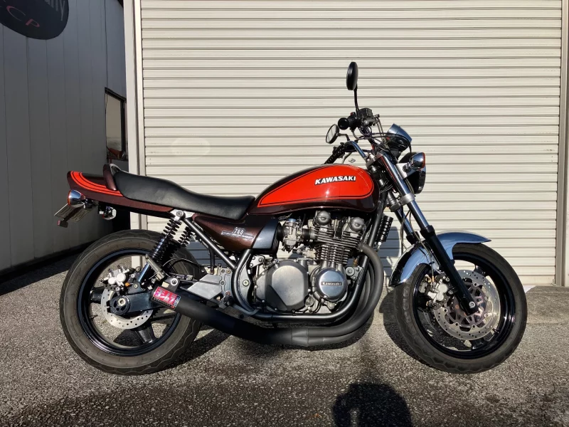 Kawasaki ZEPHYR750 лот № 00340 оценка 4  с аукциона в Японии