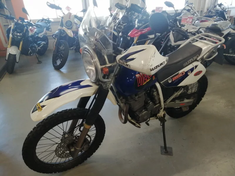 Suzuki DJEBEL250XC