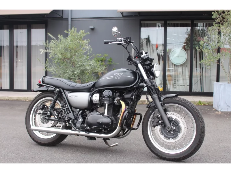 Kawasaki W800 STREET лот № 00336 оценка 4  с аукциона в Японии