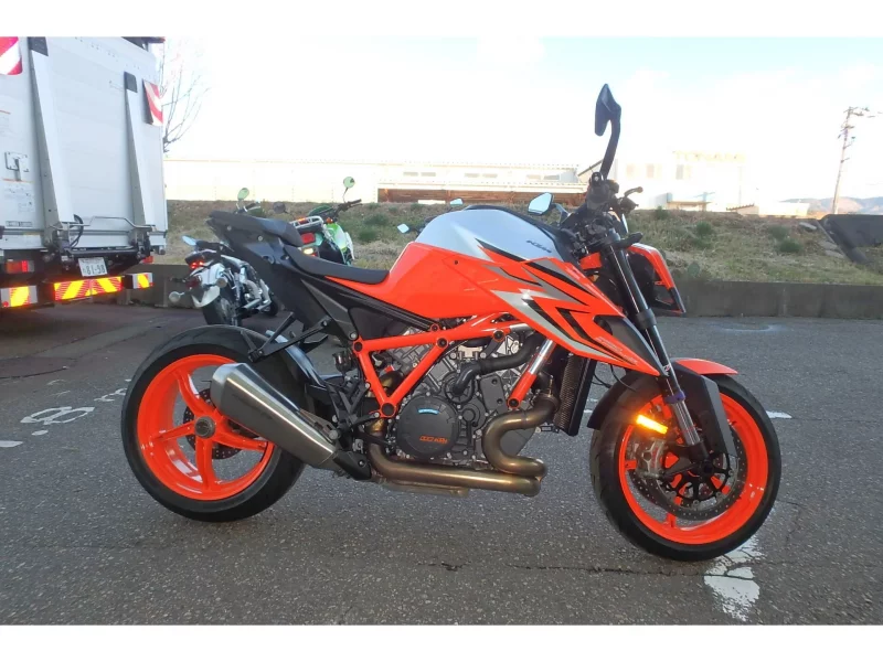 Other KTM1290 S-DUKE R EVO лот № 04361 оценка 5  с аукциона в Японии