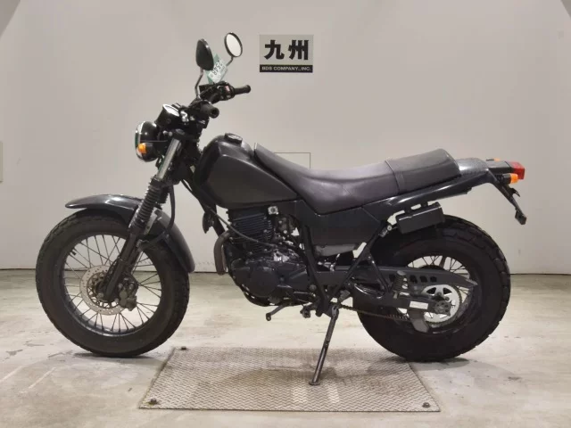 Yamaha TW225