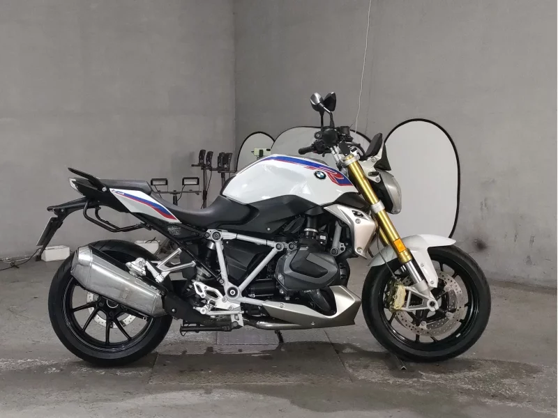 BMW  R1250R лот № 7214 оценка 4.5  с аукциона в Японии