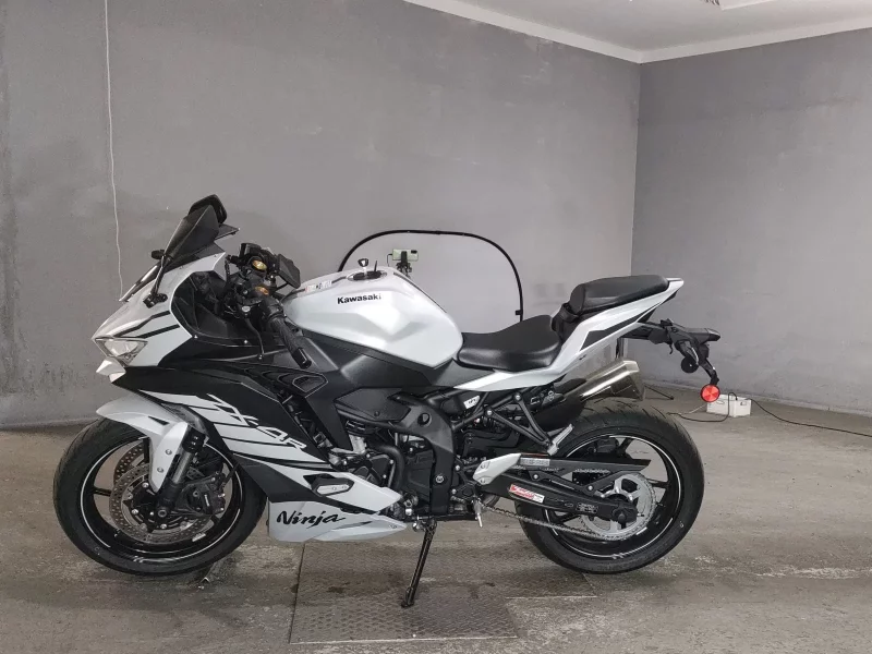 Kawasaki NINJA ZX-4R SE