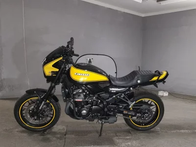Kawasaki Z900RS лот № 8343 оценка 4  с аукциона в Японии 2