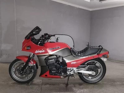 Kawasaki GPZ900R  с аукциона в Японии