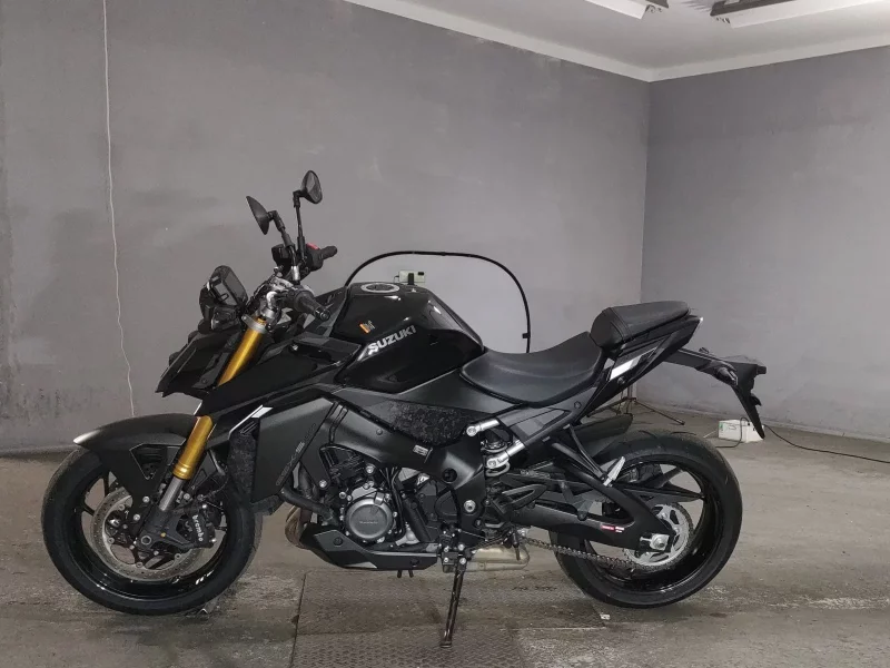 Suzuki GSX-S1000