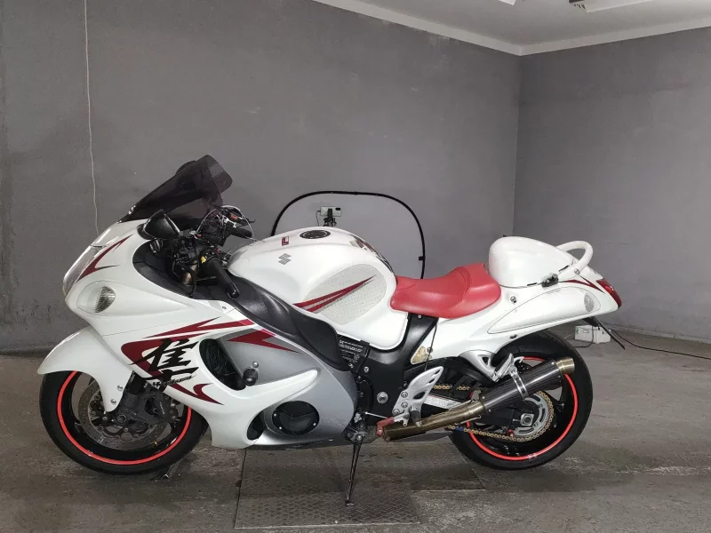Suzuki GSX1300R HAYABUSA