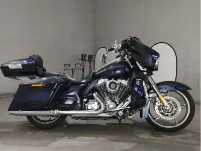 Harley-Davidson HARLEY FLHXSE1800CVO  с аукциона в Японии