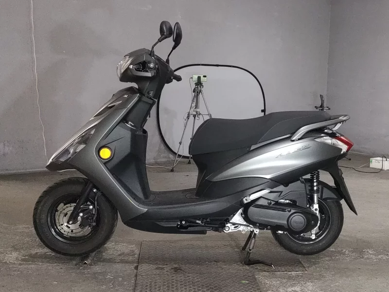 Yamaha AXIS Z