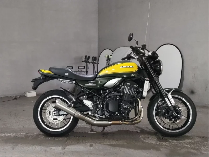 Kawasaki Z900RS лот № 7384 оценка 5  с аукциона в Японии