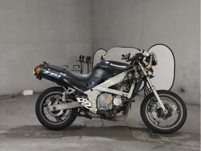 Kawasaki ZZR400