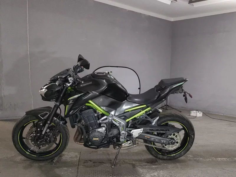 Kawasaki Z900