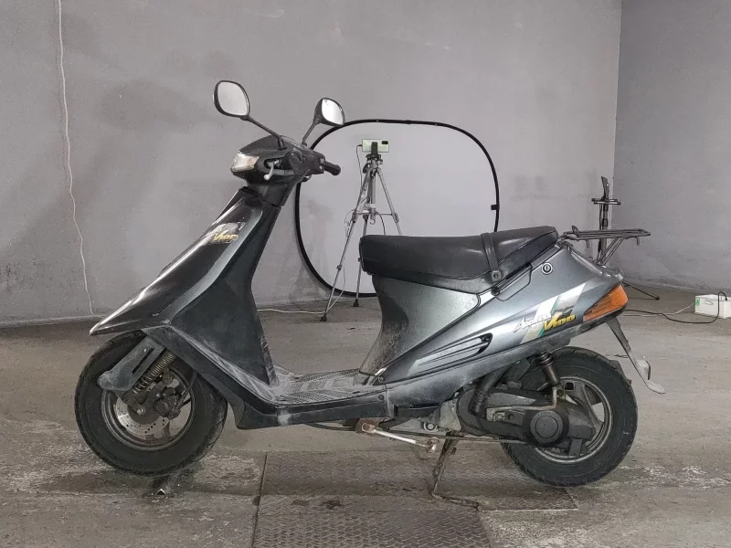 Suzuki ADDRESS V100
