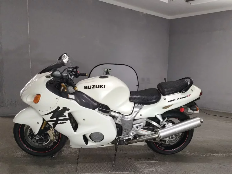 Suzuki GSX1300R HAYABUSA