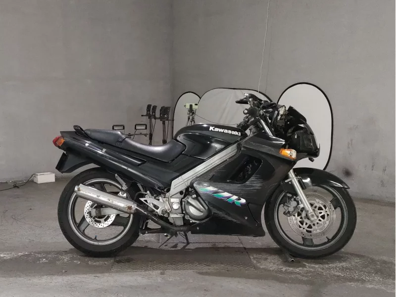 Kawasaki ZZR250