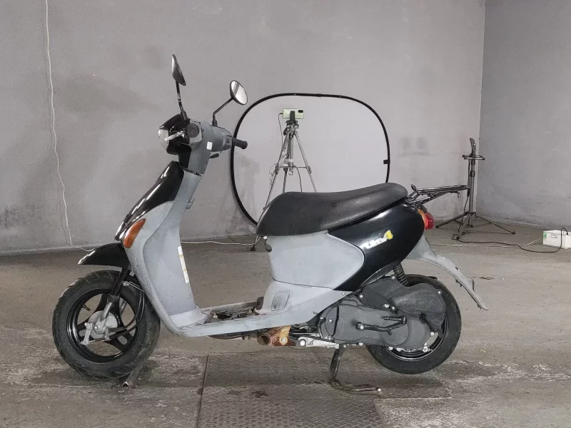 Suzuki LET S4