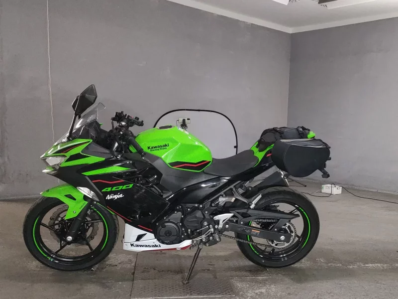 Kawasaki NINJA400