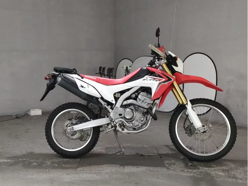 Honda CRF250L лот № 8433 оценка 4  с аукциона в Японии