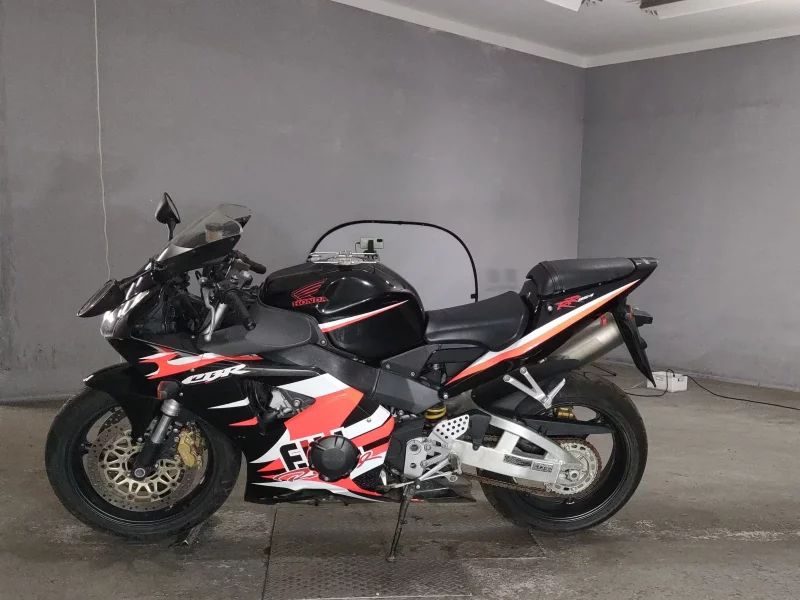 Honda CBR954RR