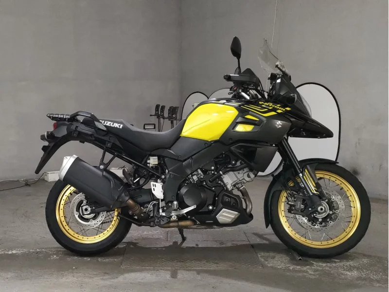 Suzuki V STROM 1000XT лот № 8439 оценка 4  с аукциона в Японии
