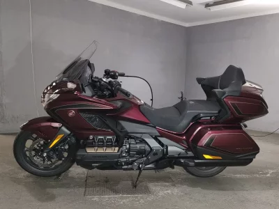 Honda GL1800 TOUR DCT