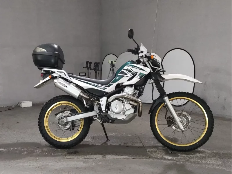 Yamaha SEROW 250