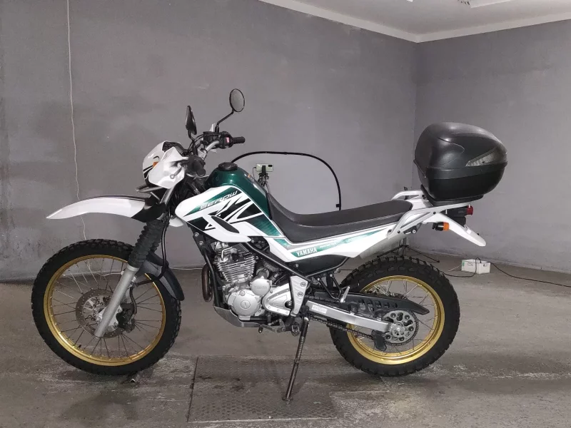Yamaha SEROW 250