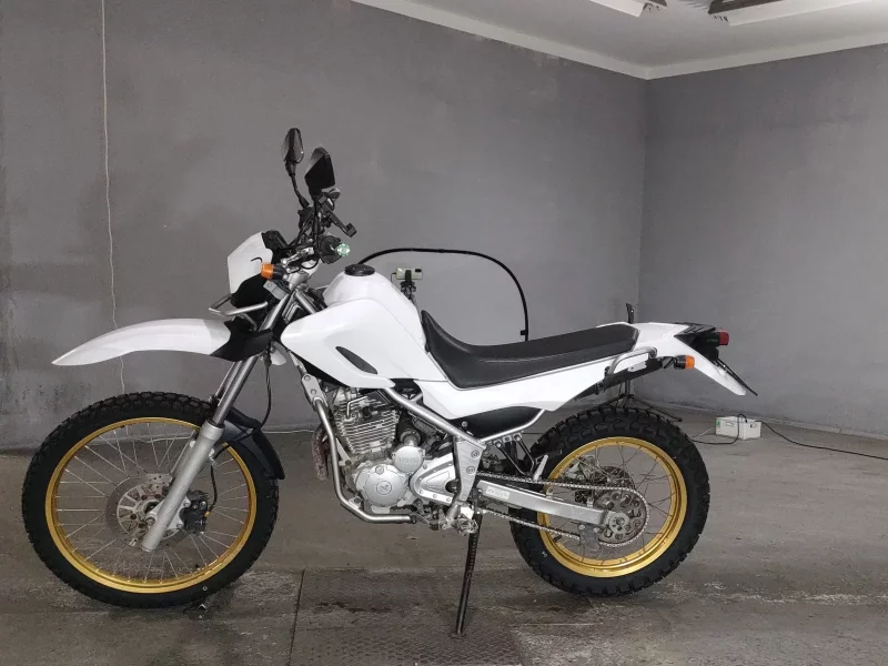 Yamaha SEROW 250