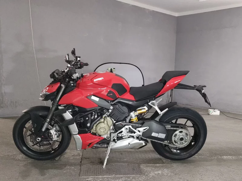 Ducati DUCATI STREET FIGHTER V4S