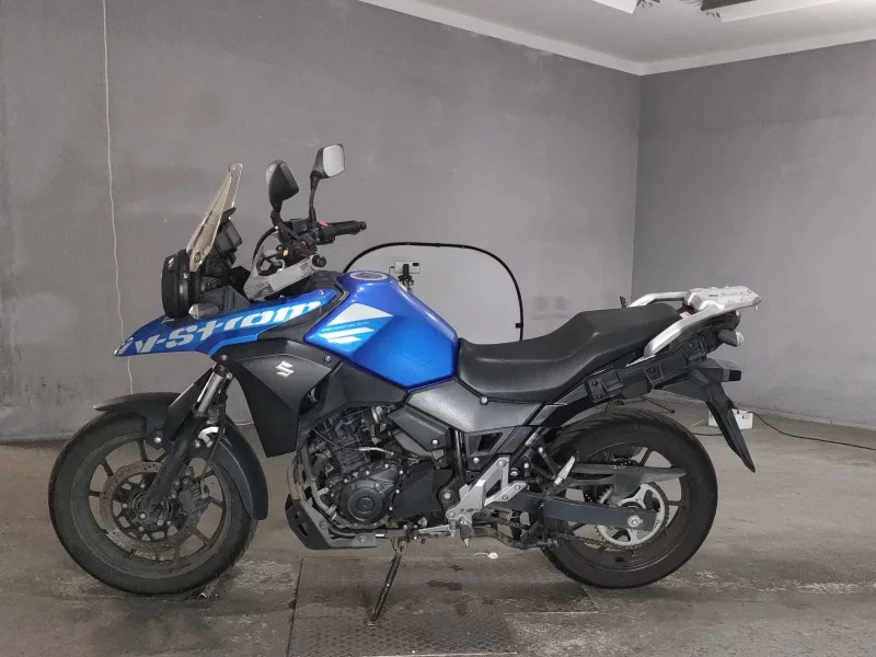 Suzuki V STROM 250