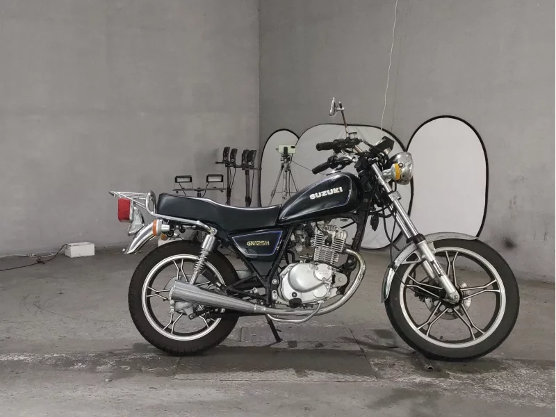 Suzuki GN125H