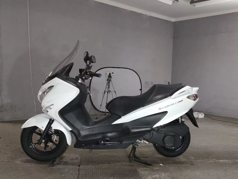 Suzuki BURGMAN200