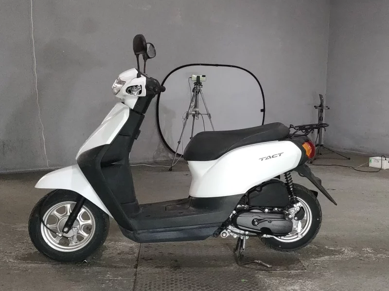 Honda TACT BASIC