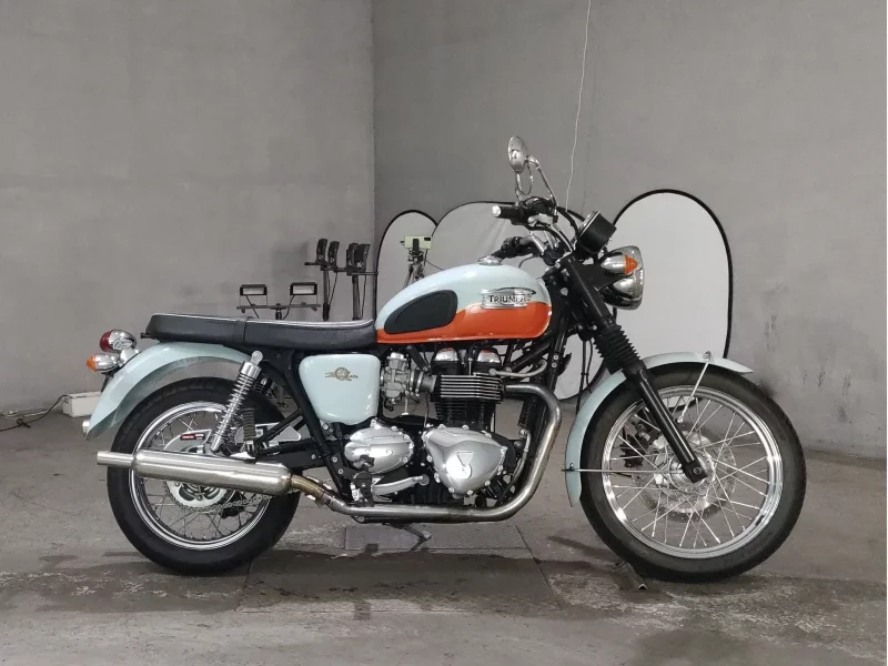 Triumph  T100 BONNEVILLE лот № 7577 оценка 4.5  с аукциона в Японии