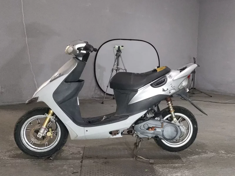 Suzuki ZZ