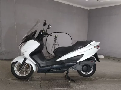 Suzuki BURGMAN200  с аукциона в Японии