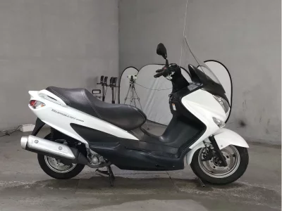 Suzuki BURGMAN200  с аукциона в Японии