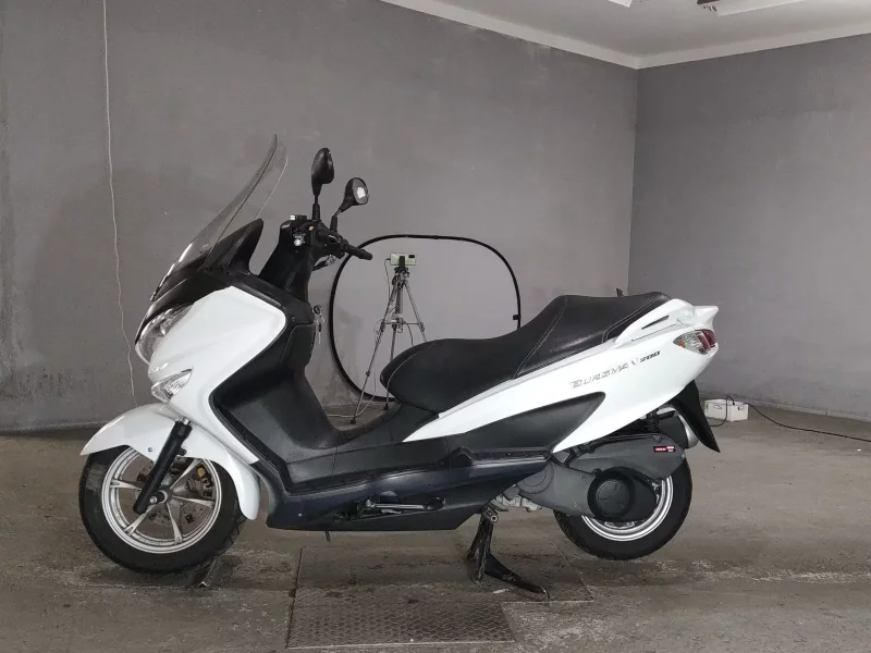 Suzuki BURGMAN200