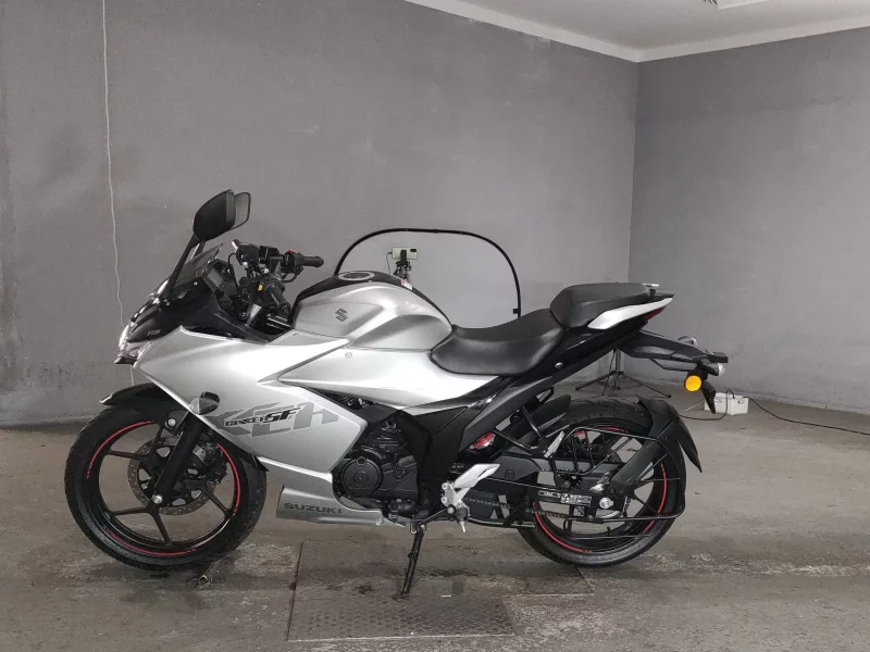Suzuki JIKUSA-SF150