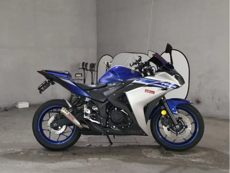 Yamaha YZF-R25 лот № 7603 оценка 4  с аукциона в Японии