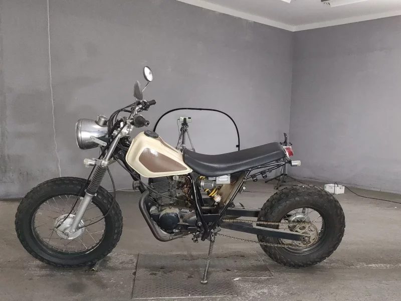 Yamaha TW200