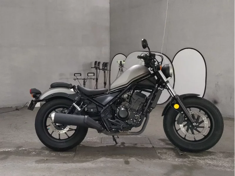 Honda REBEL лот № 7671 оценка 4  с аукциона в Японии